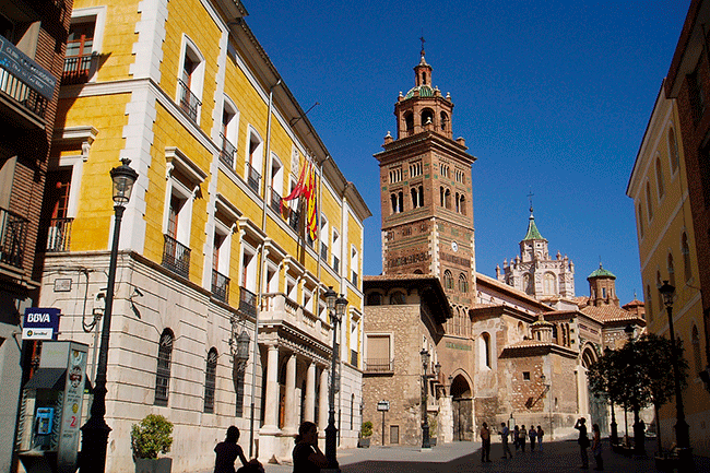 Ayuntamiento_y_Catedral_de_Teruel